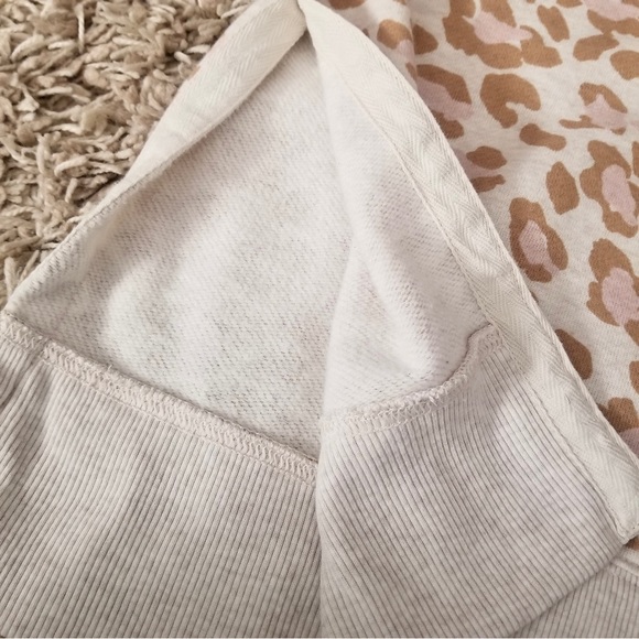 Aerie AE Leopard Sweatshirt Oversized Spring Tops Women’s Leggings Top Pullover - Picture 5 of 8